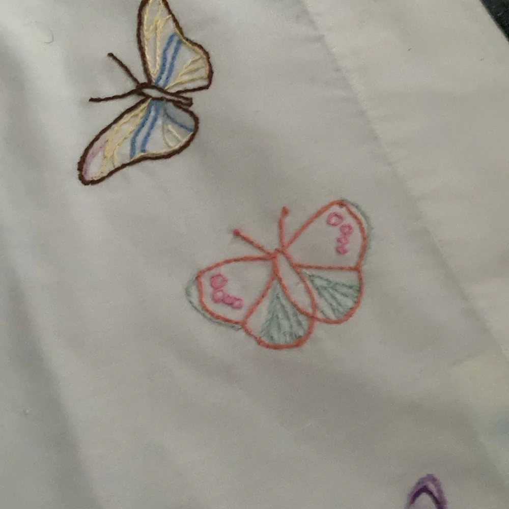 Martha‎ Stewart Butterfly Embroidered Standard Pillowcase (1)